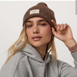 Vuori Women’s “Label” Beanie (One Size) *BESTSELLER*